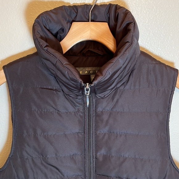 Kenneth Cole Reaction Brown Puffer Vest - Picture 2 of 16